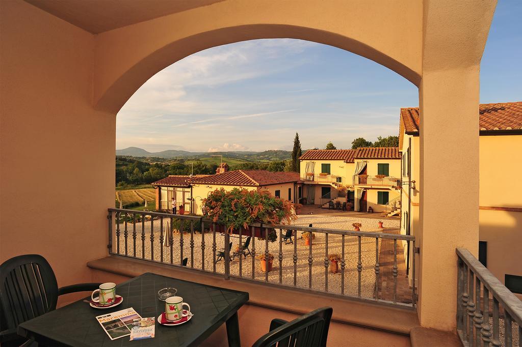 Hotel La Fonte Del Cerro Saturnia Room photo