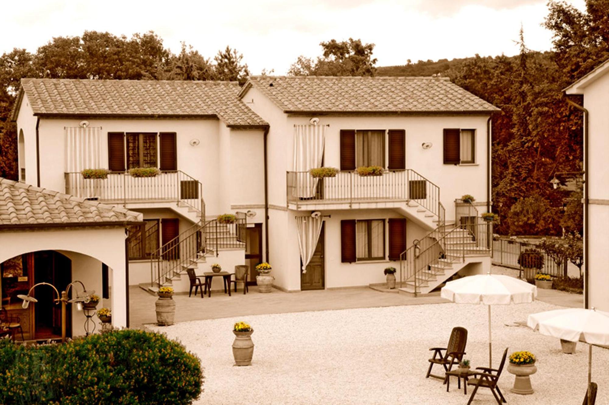 Hotel La Fonte Del Cerro Saturnia Exterior photo